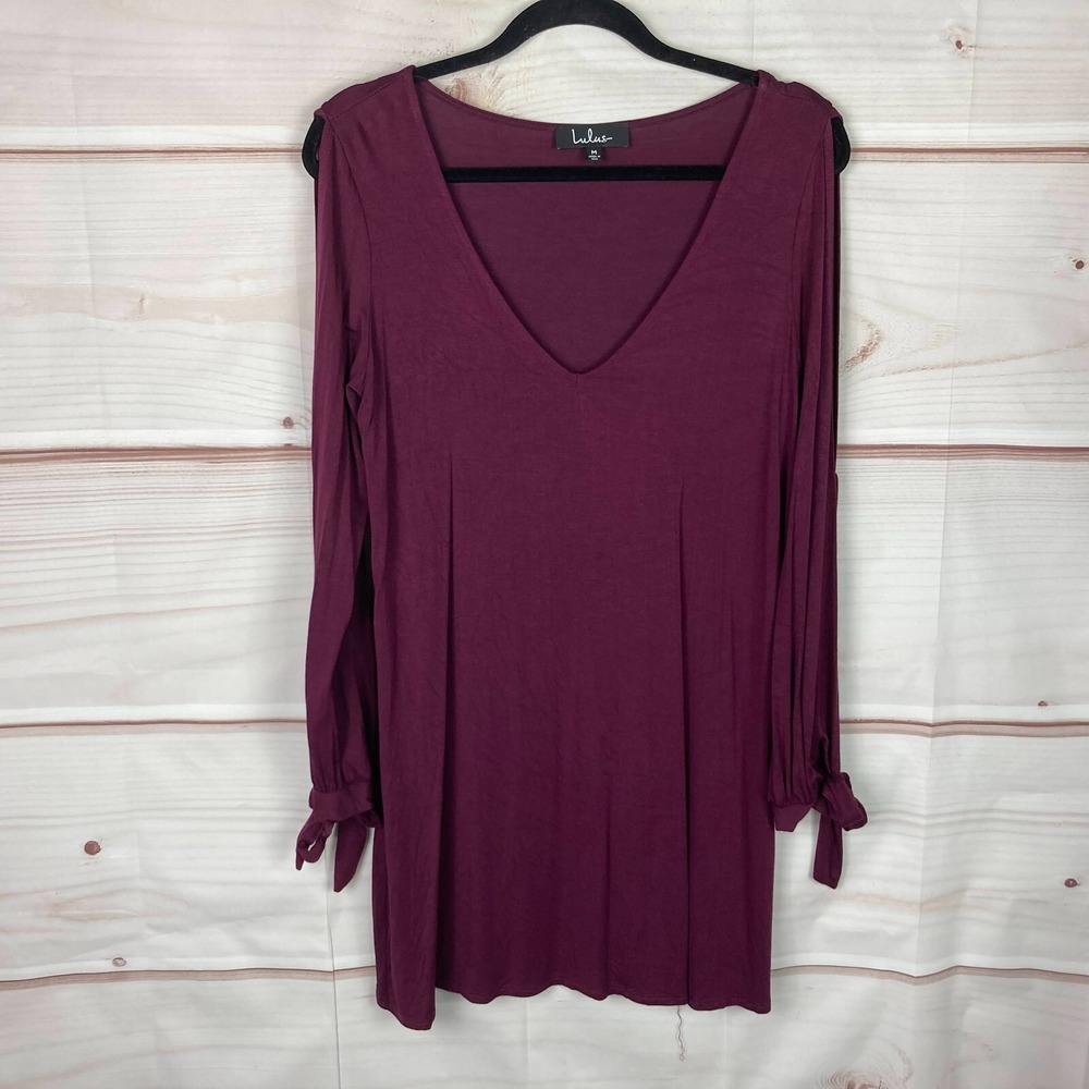Lulus Dress Womens‎ Medium Burgundy Cold Shoulder Swing Mini V-Neck Long Sleeve